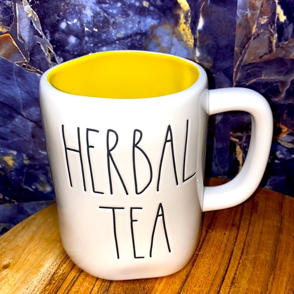 Rae Dunn mug - Picture 2 of 2